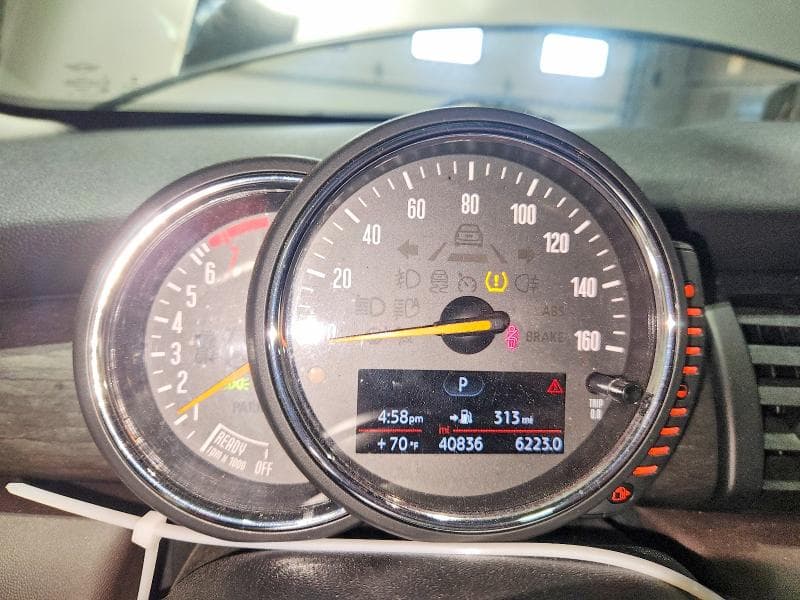 2017 MINI COOPER S 9