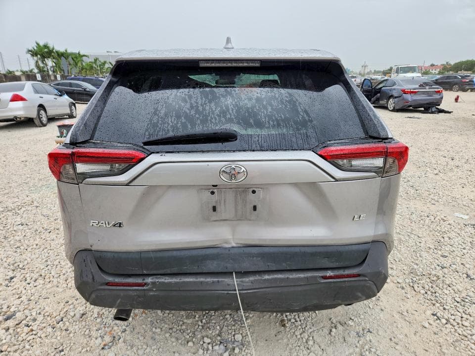 2022 TOYOTA RAV4 LE 6