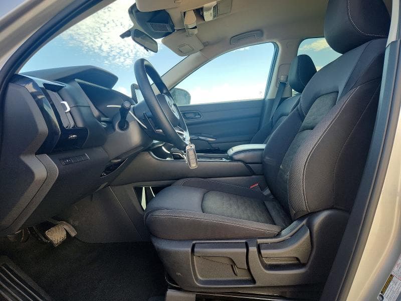 2025 NISSAN PATHFINDER S 7