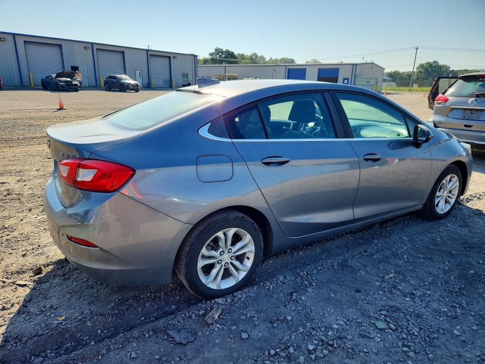 2019 CHEVROLET CRUZE LT 3