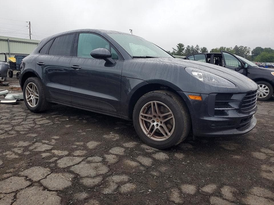 2021 PORSCHE MACAN 4