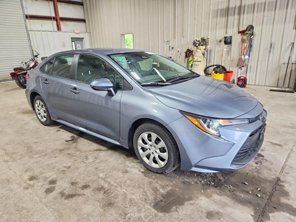 2026 TOYOTA COROLLA LE 4