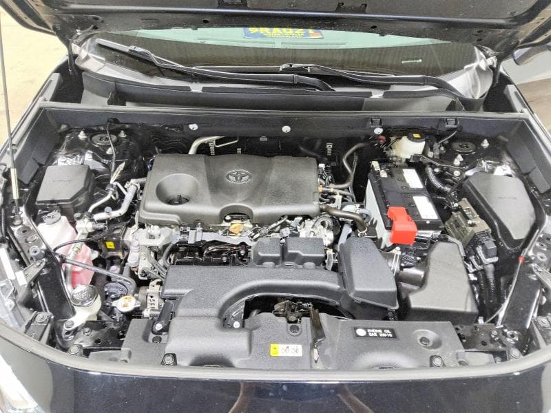 2025 TOYOTA RAV4 XLE PREMIUM 12