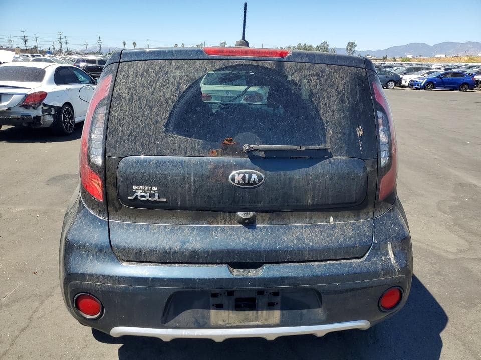 2018 KIA SOUL + 6