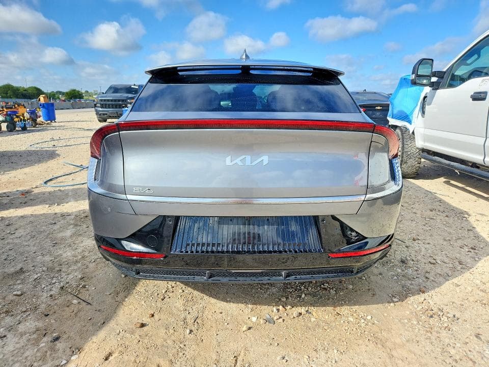 2023 KIA EV6 WIND 6