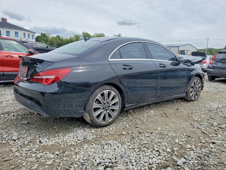 2018 MERCEDES-BENZ CLA 250 4MATIC 3
