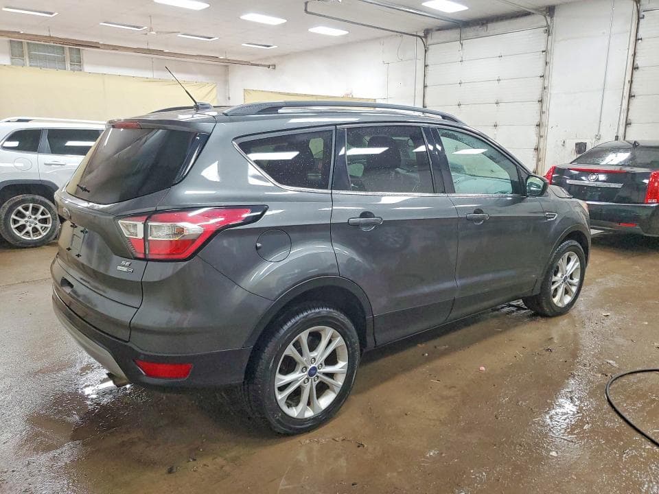 2017 FORD ESCAPE SE 3