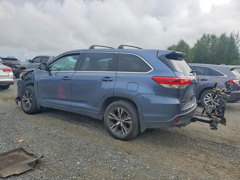 2018 TOYOTA HIGHLANDER HYBRID LE 2