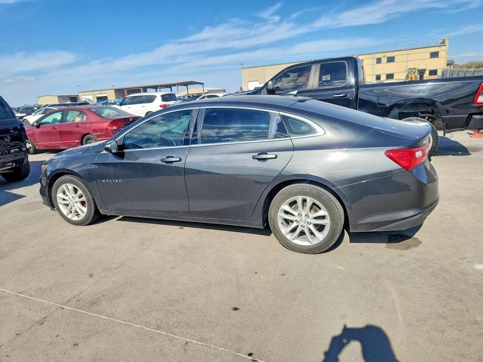 2018 CHEVROLET MALIBU LT 2