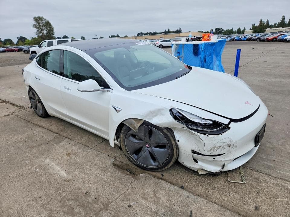 2020 TESLA MODEL 3 4
