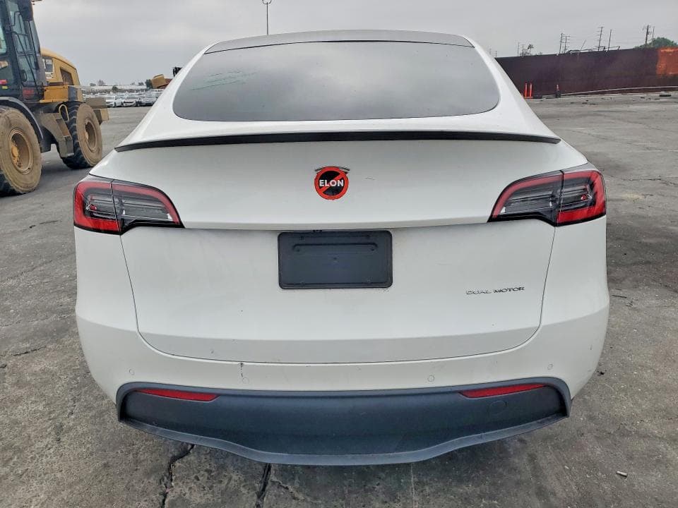 2020 TESLA MODEL Y 6