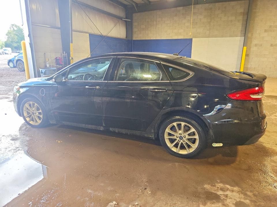 2020 FORD FUSION TITANIUM 2