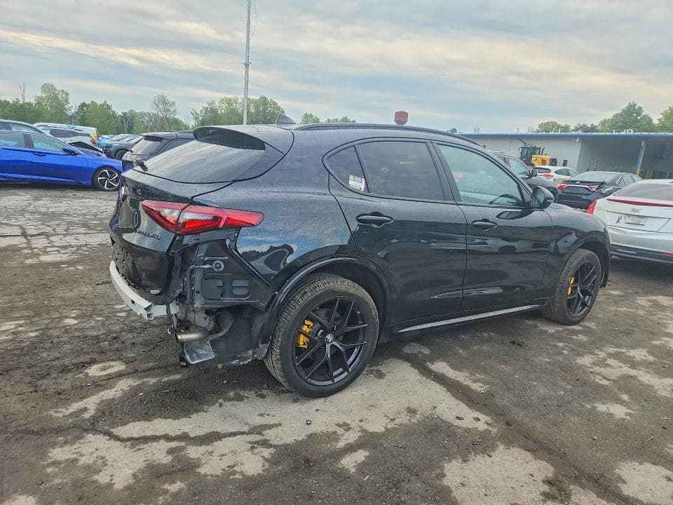 2021 ALFA ROMEO STELVIO TI 3