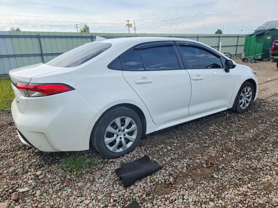 2021 TOYOTA COROLLA LE 3
