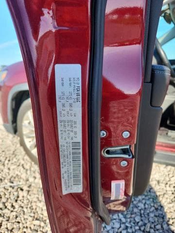 2019 JEEP CHEROKEE LATITUDE 12