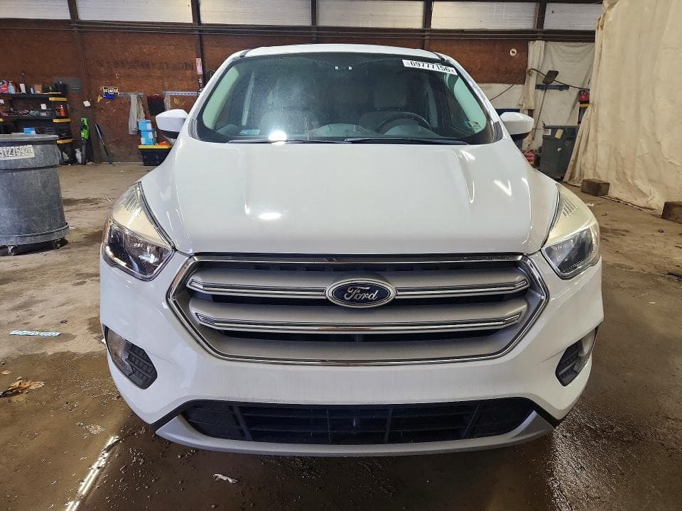 2017 FORD ESCAPE SE 5