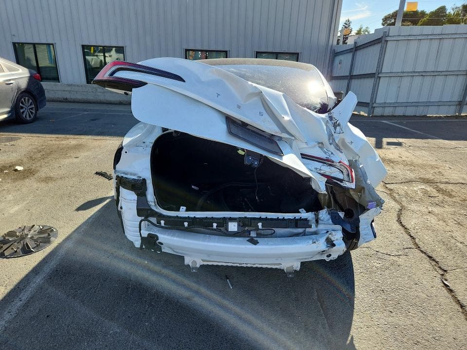 2024 TESLA MODEL 3 6