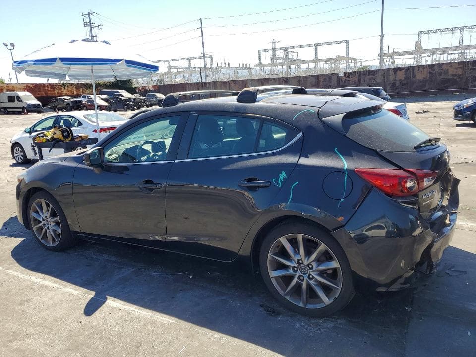 2018 MAZDA 3 TOURING 2