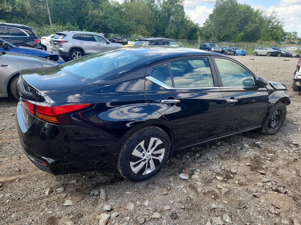 2024 NISSAN ALTIMA S 3