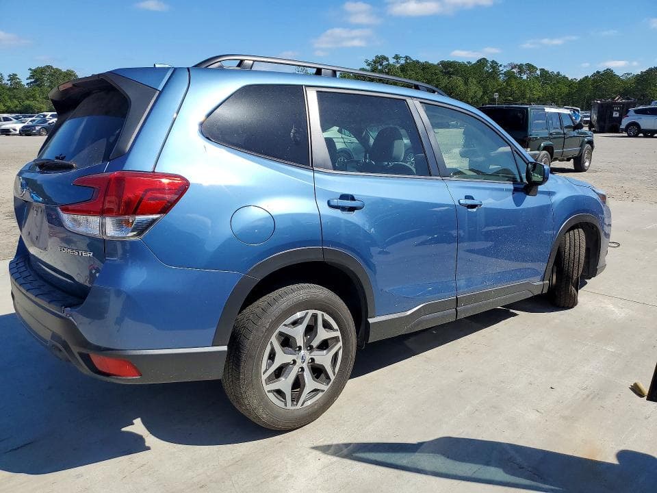 2023 SUBARU FORESTER PREMIUM 3