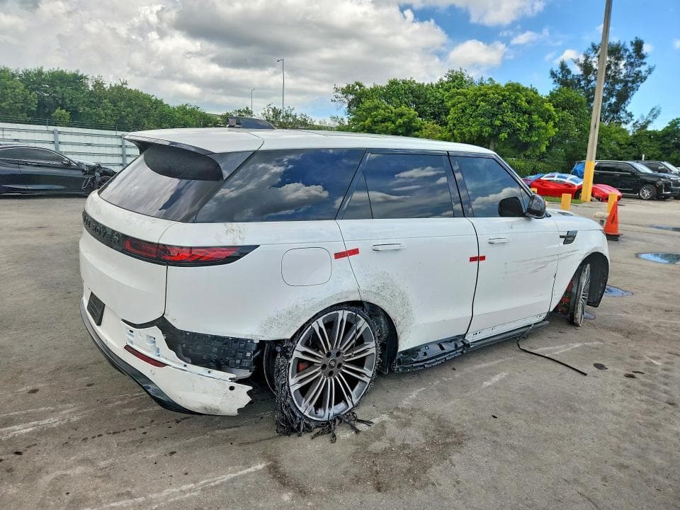 2024 LAND ROVER RANGE ROVER SPORT DYNAMIC SE 3