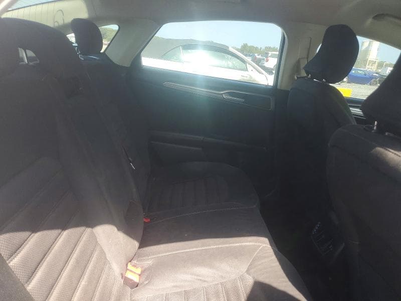 2017 FORD FUSION SE 10
