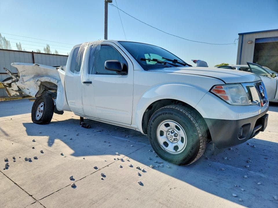 2019 NISSAN FRONTIER S 4