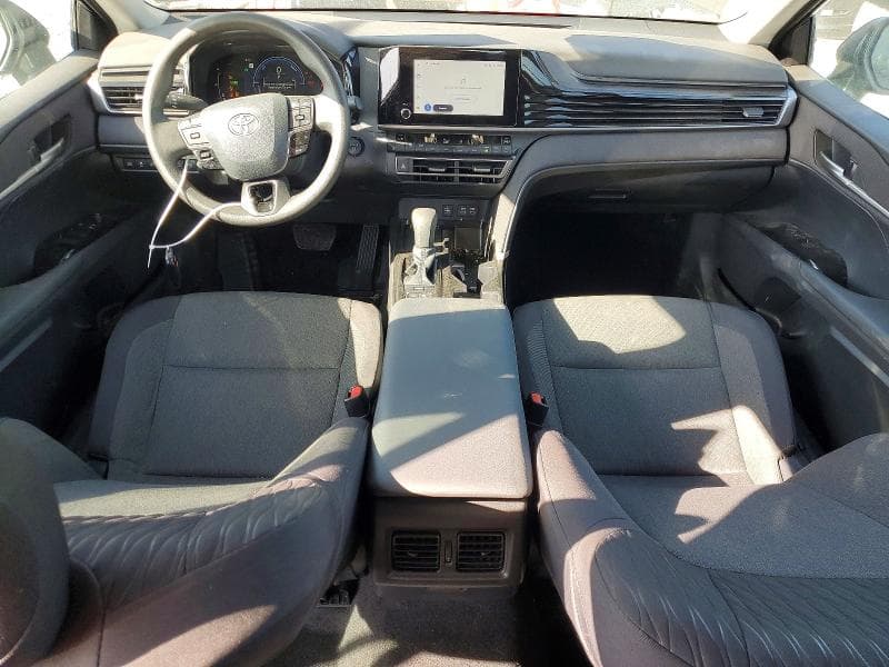 2026 TOYOTA CAMRY LE 8