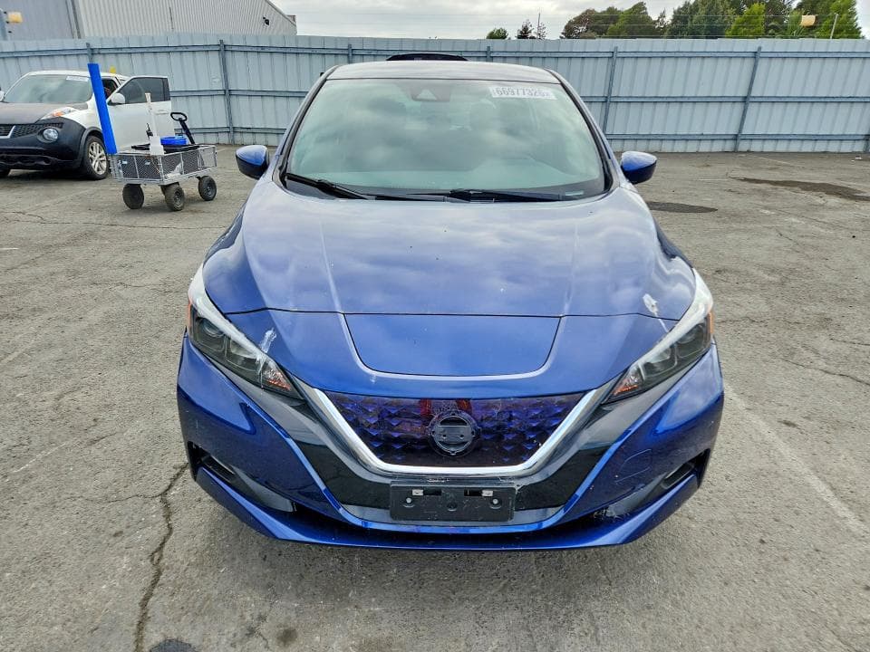 2022 NISSAN LEAF SV 5