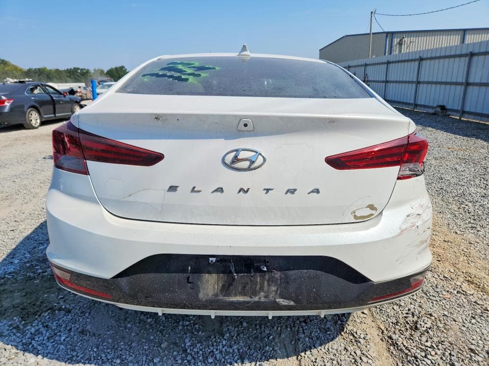 2019 HYUNDAI ELANTRA SEL 6