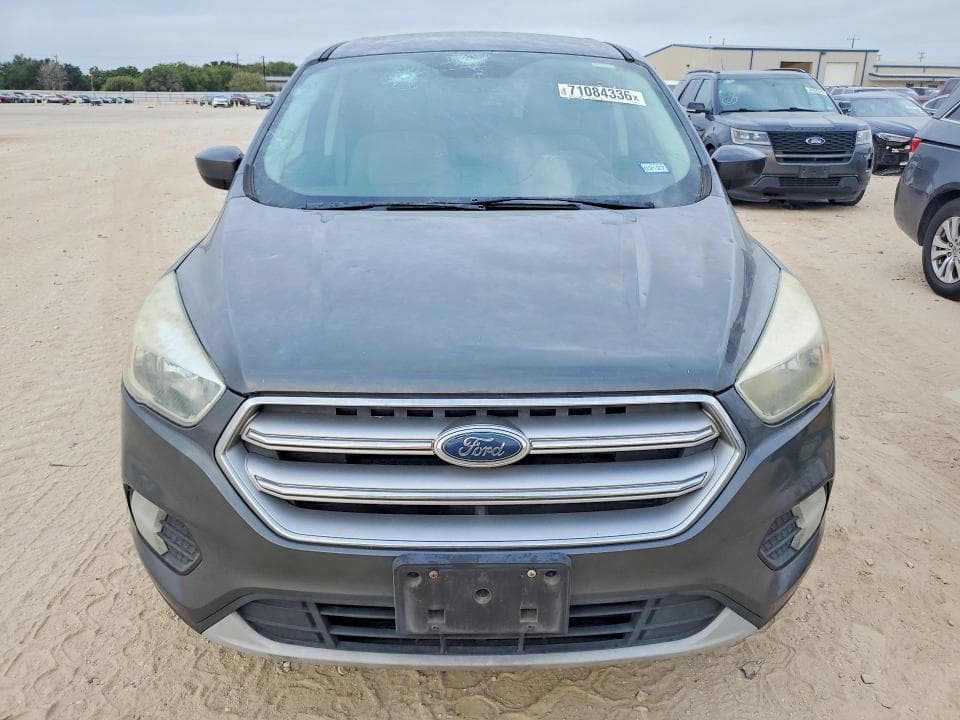 2017 FORD ESCAPE SE 5