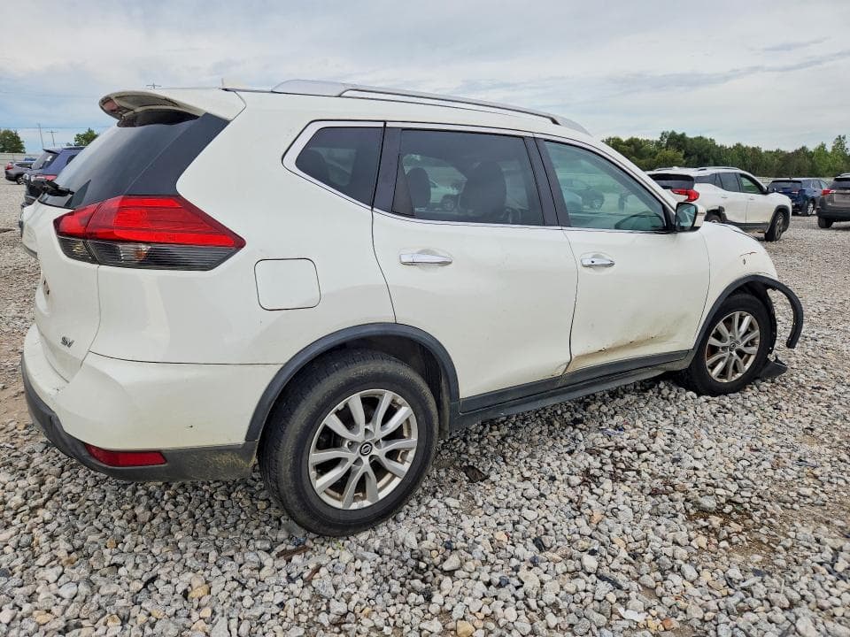 2017 NISSAN ROGUE SV 3