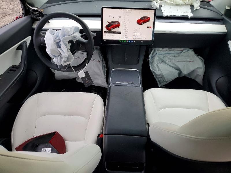 2022 TESLA MODEL Y 8