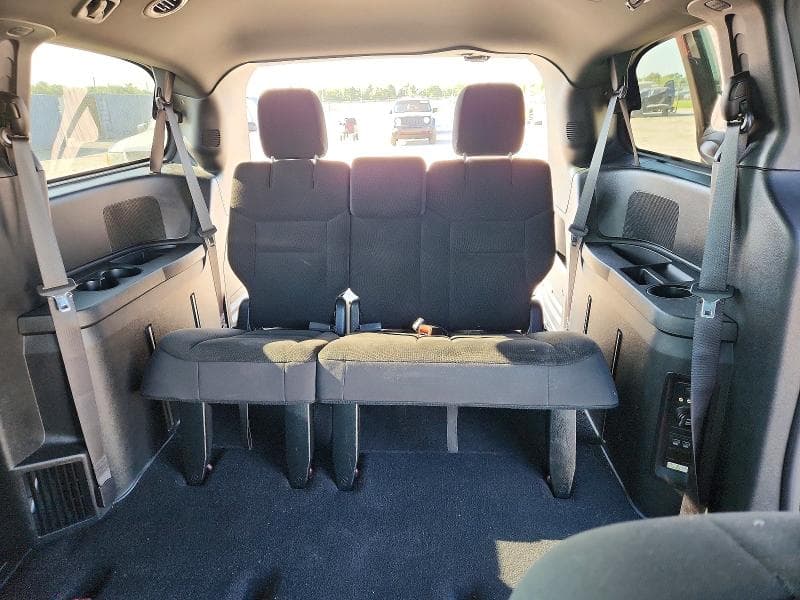 2017 DODGE GRAND CARAVAN SE 10