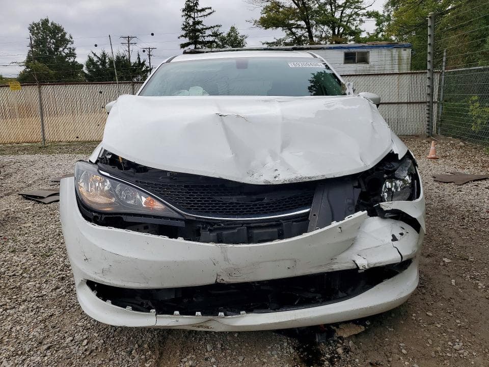 2018 CHRYSLER PACIFICA LX 5