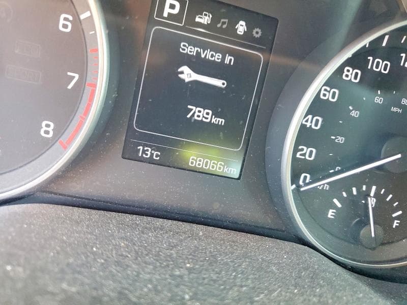 2017 HYUNDAI ELANTRA SE 9