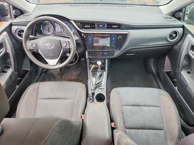 2017 TOYOTA COROLLA LE 8