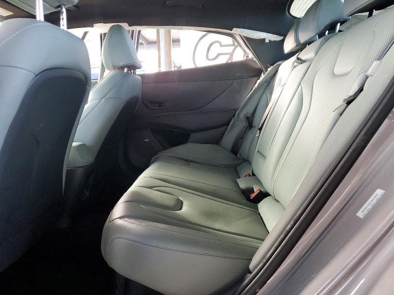 2025 HYUNDAI ELANTRA LIMITED 10