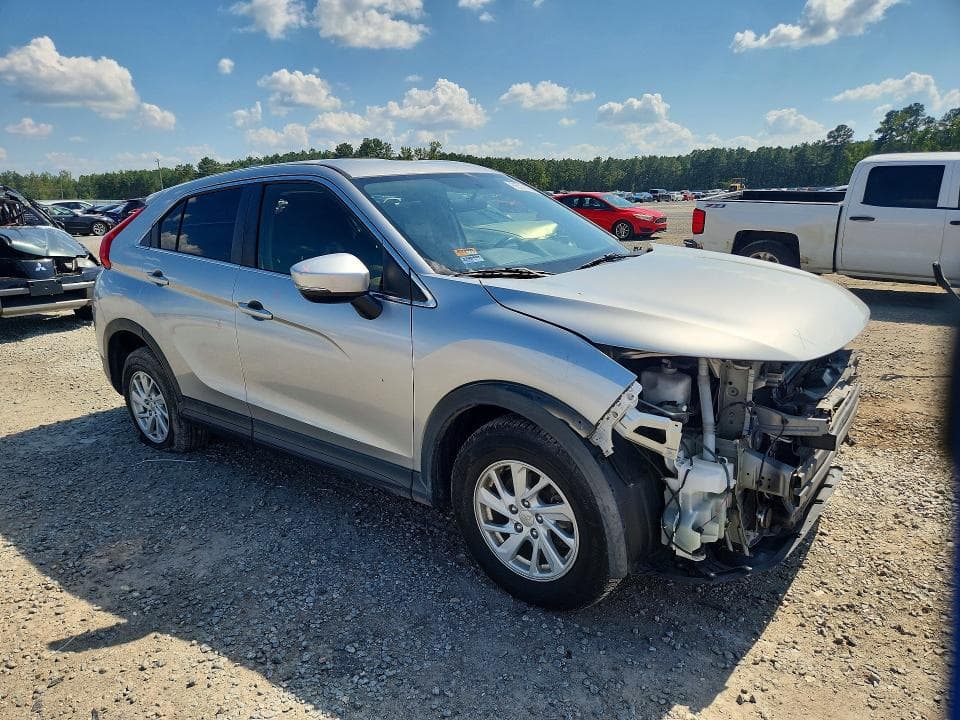 2019 MITSUBISHI ECLIPSE CROSS ES 4