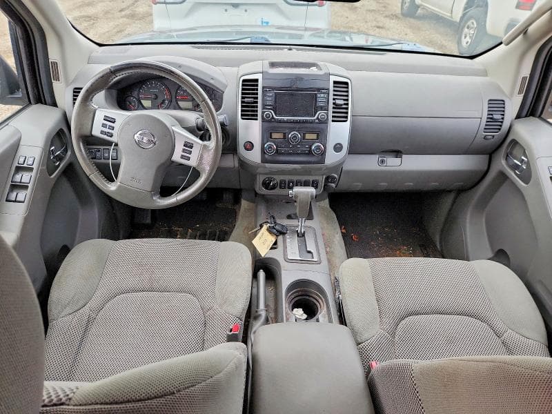 2017 NISSAN FRONTIER SV 8