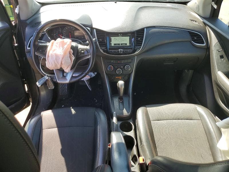 2017 CHEVROLET TRAX 1LT 8