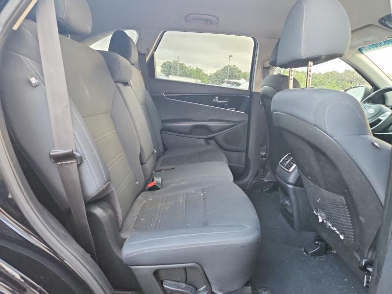 2019 KIA SORENTO L 11