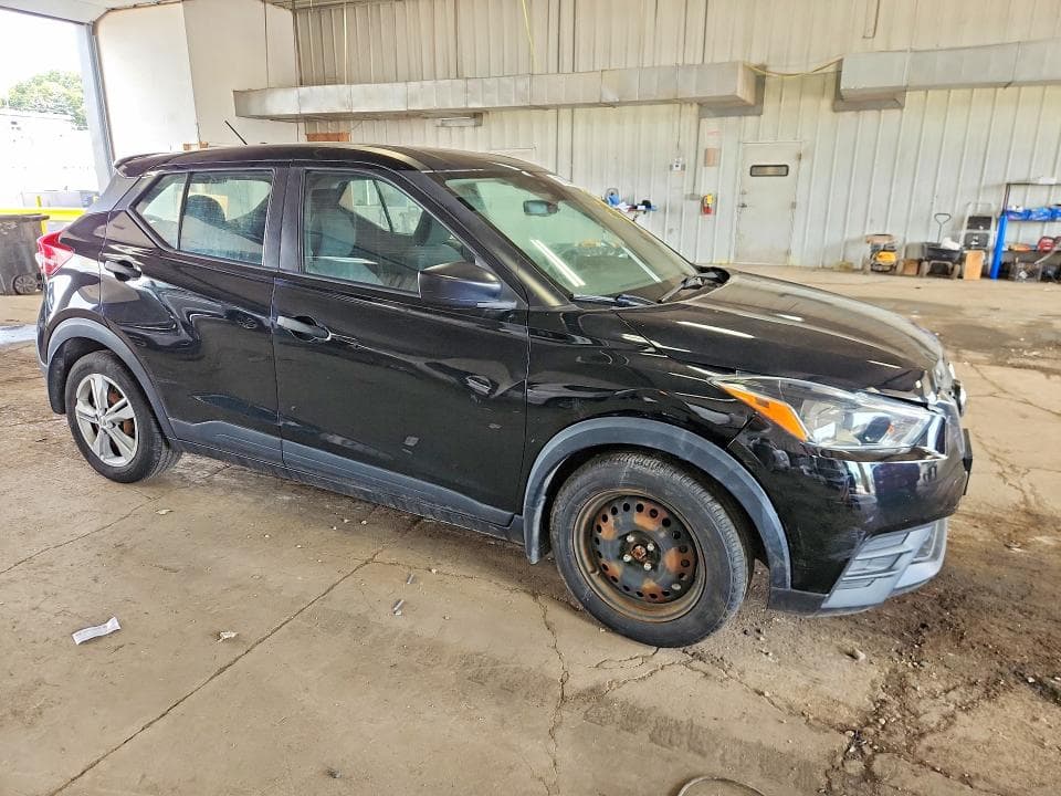 2020 NISSAN KICKS S 4