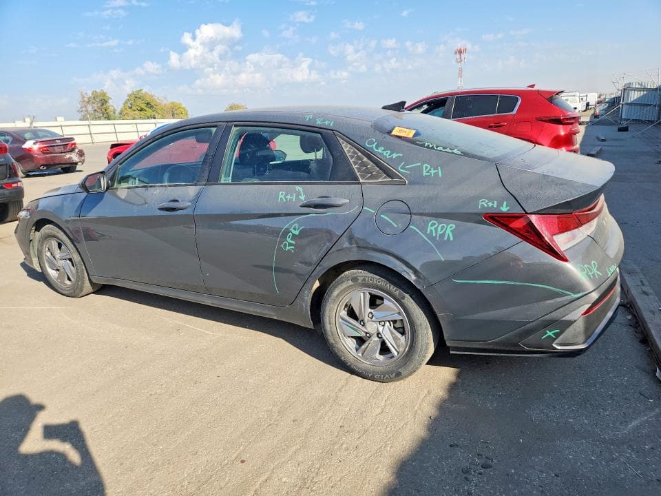 2025 HYUNDAI ELANTRA SE 2