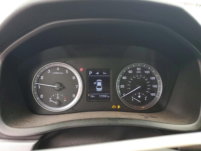 2018 HYUNDAI SONATA SE 9