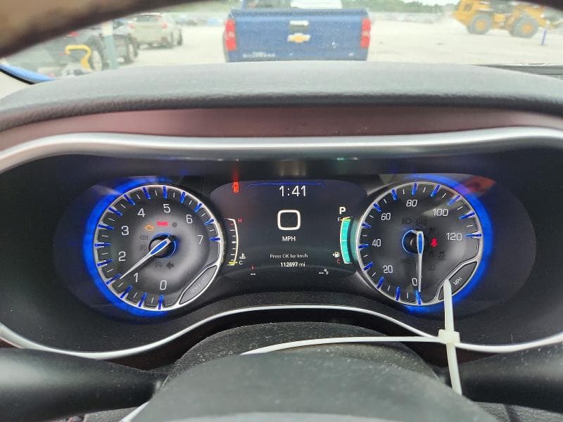 2018 CHRYSLER PACIFICA LIMITED 9