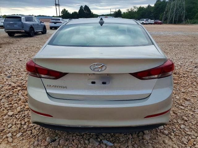 2017 HYUNDAI ELANTRA SE 6