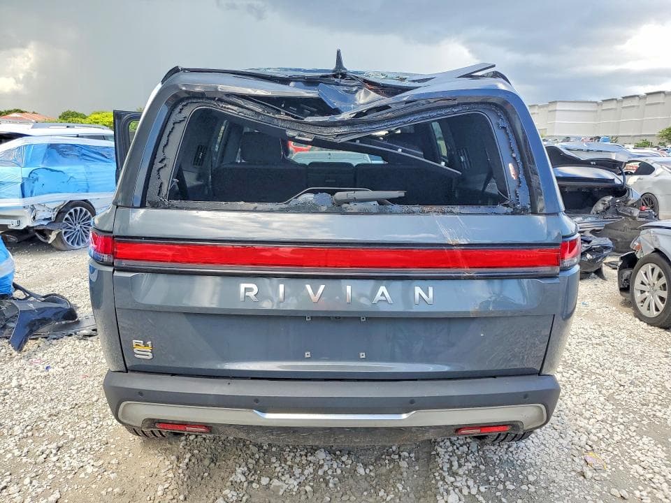2024 RIVIAN R1S ADVENTURE 6