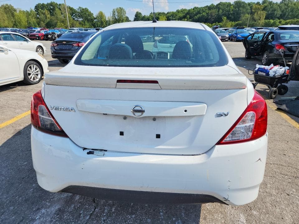 2019 NISSAN VERSA SV 6