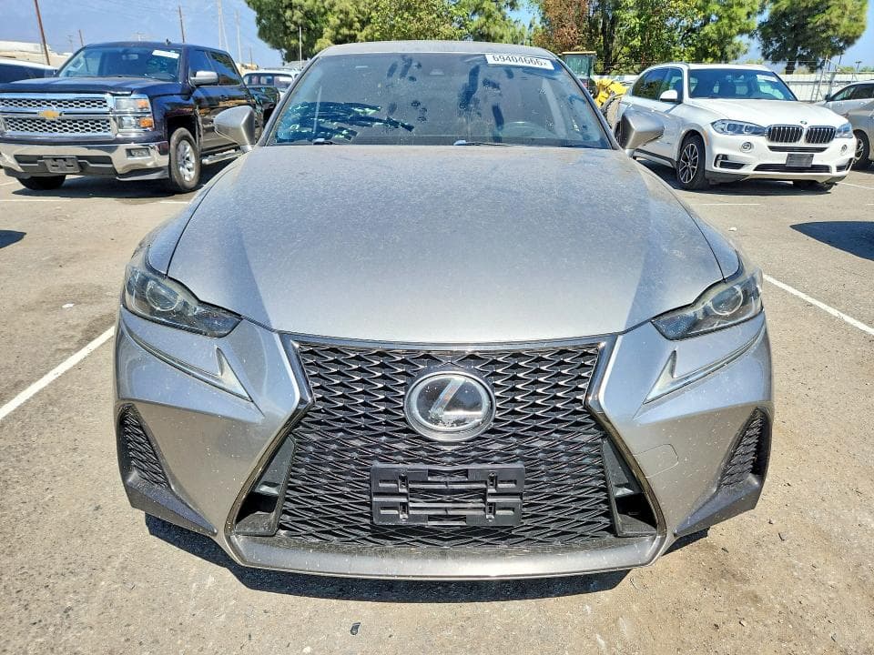 2018 LEXUS IS 300 5